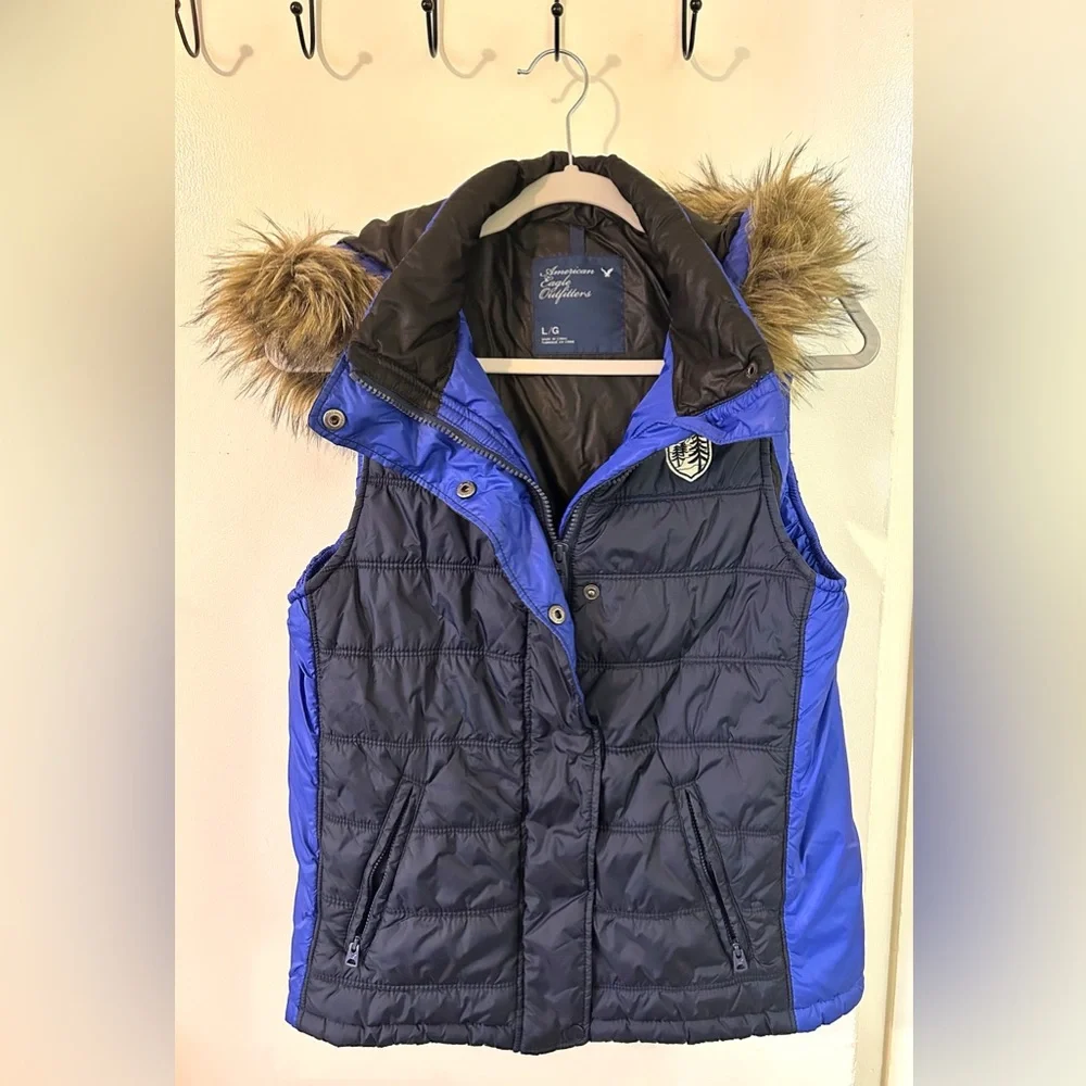 Womanโs American Eagle Outfitters Vest Size Large - Picture 1 of 6